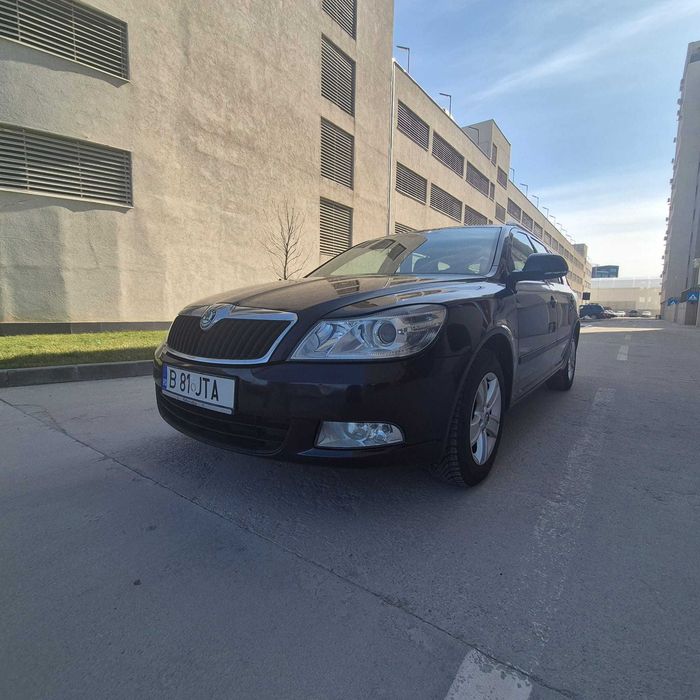 SKODA Octavia 2012 — imagine 2