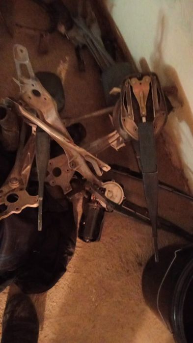 Запчасти 190 Мерседес