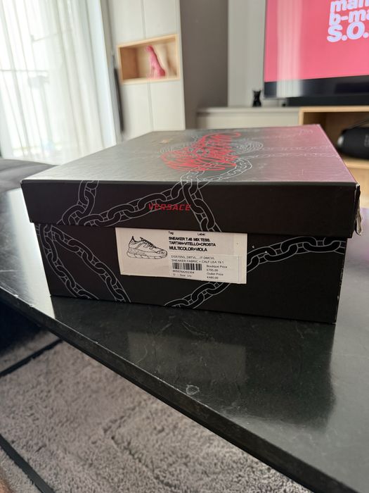 Vand Versace Chain Reaction 37 originali cu bonul de achizitie, cutie si bon