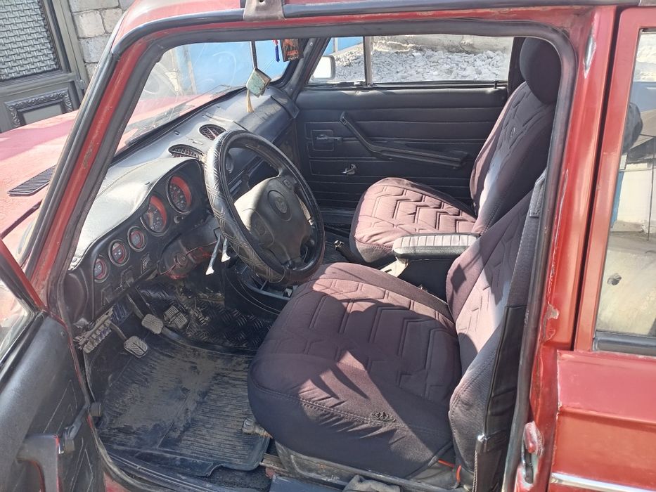 2106 jiguli sotiladi