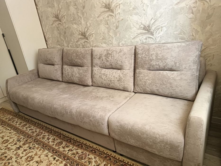 Продаю новый диван