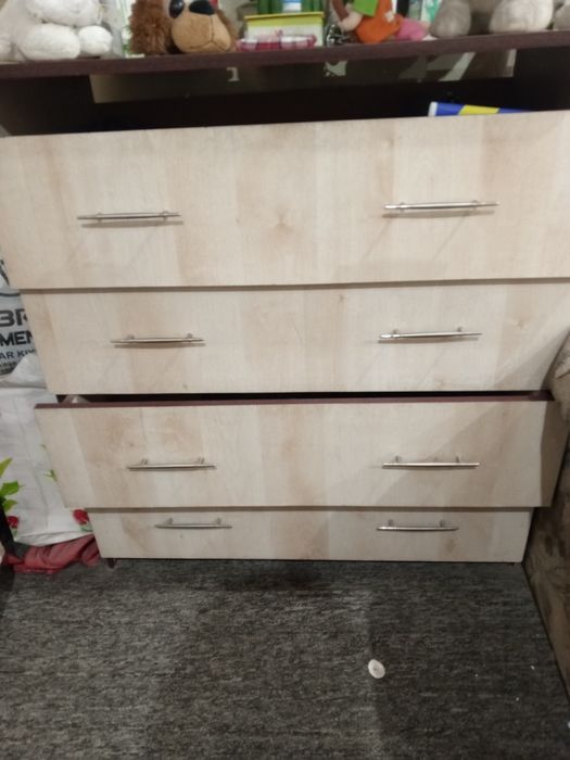 Продам спальный гарнитур