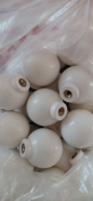Maner buton sfera alb lucios plastic
