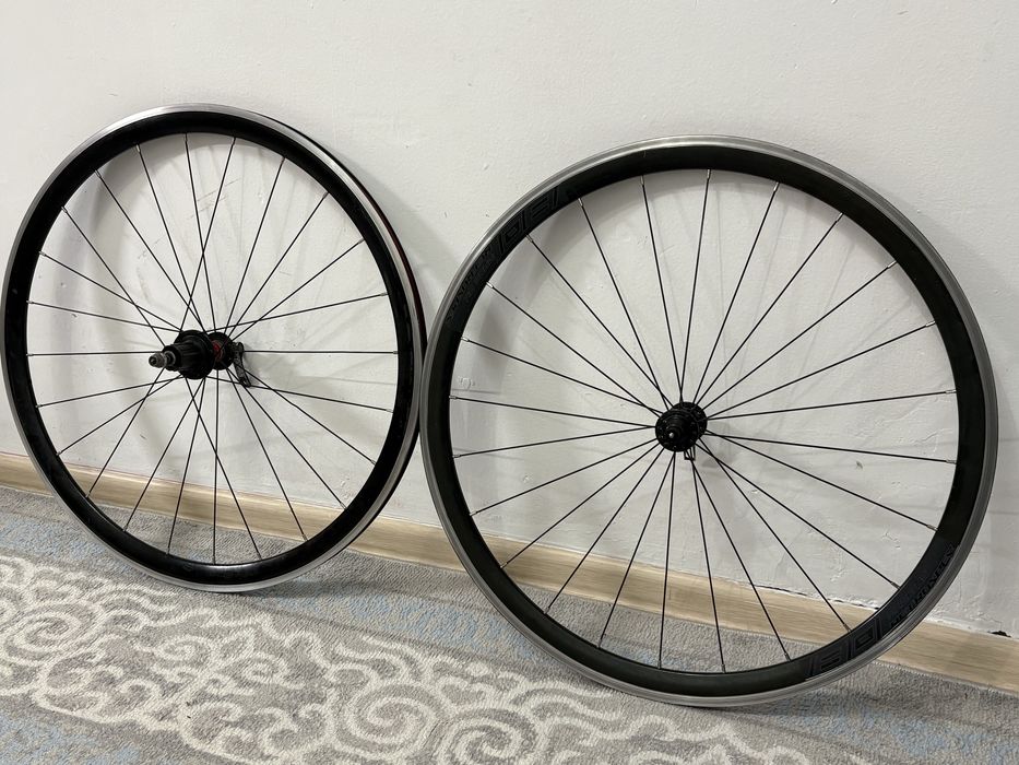 Пара колес RETROSPEC