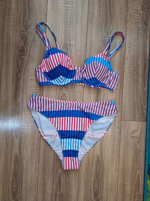 Costum de baie nou L-XL