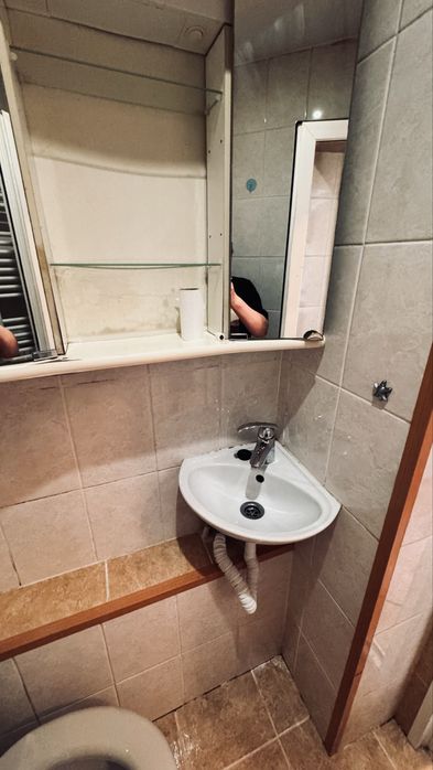 Apartamen o camera de inchiriat