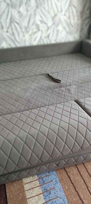 Продам диван длинна 3 метра