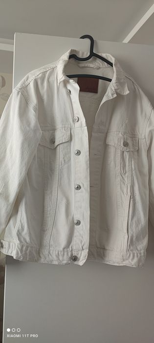 Бяло дънкено яке Zara