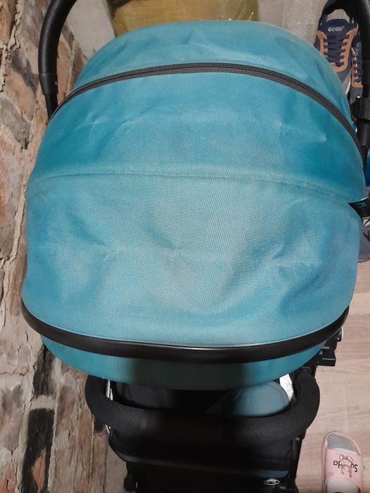 Коляска  прогулочная