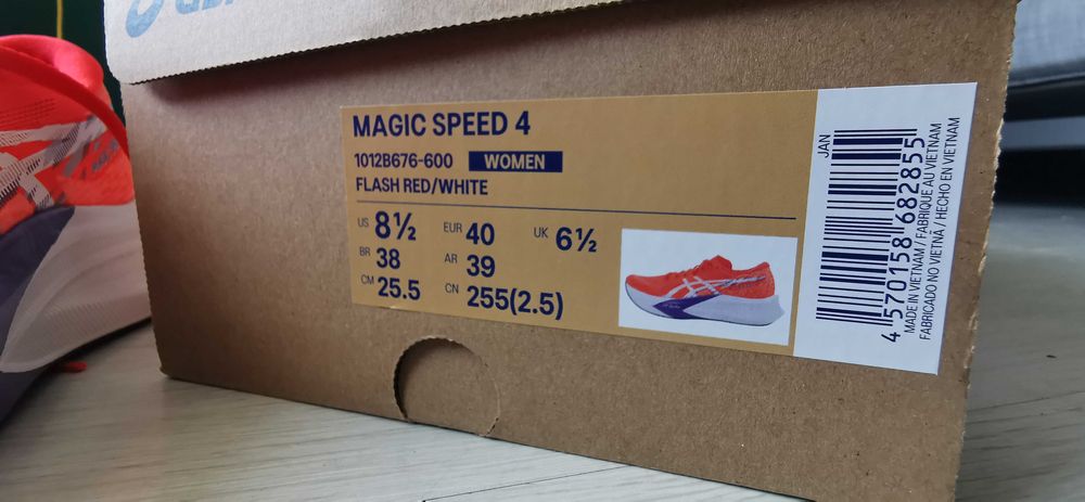 Дамски маратонки за бягане ASICS MAGIC Speed 4 women