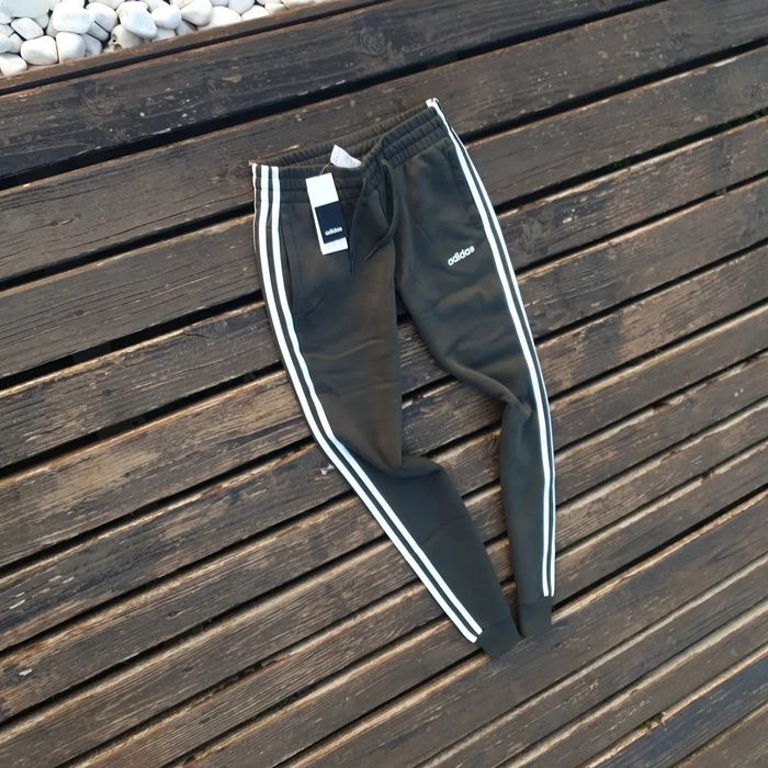 Долнище Adidas размер 34 зелен цвят памучна материя висока талия