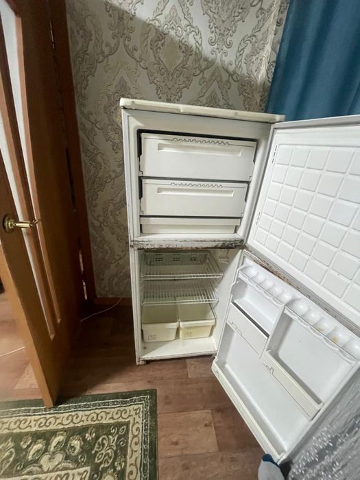 Продам холодильник