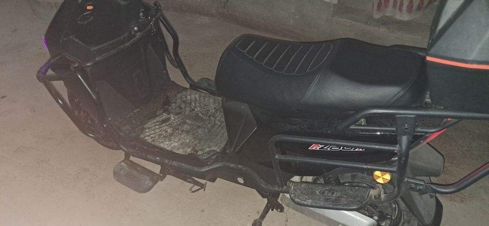 Elektron skuter Azboa