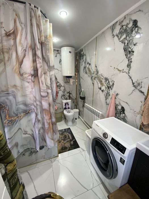 Продаются два дома с магазином