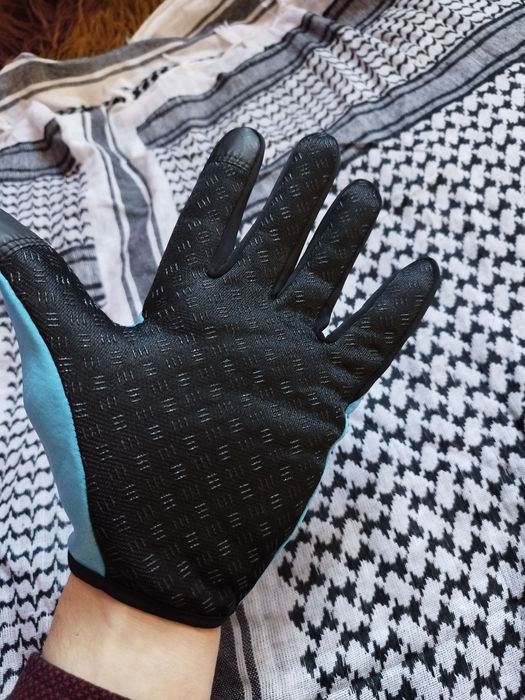 Ветроустойчиви ръкавици