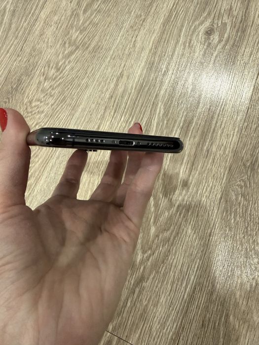 Продам айфон Xs Max 64 гб