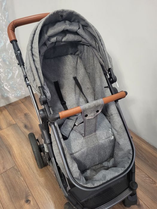 Продам коляску трансформер