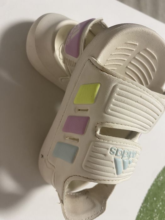 Адидас/adidas сандали за момиче 23