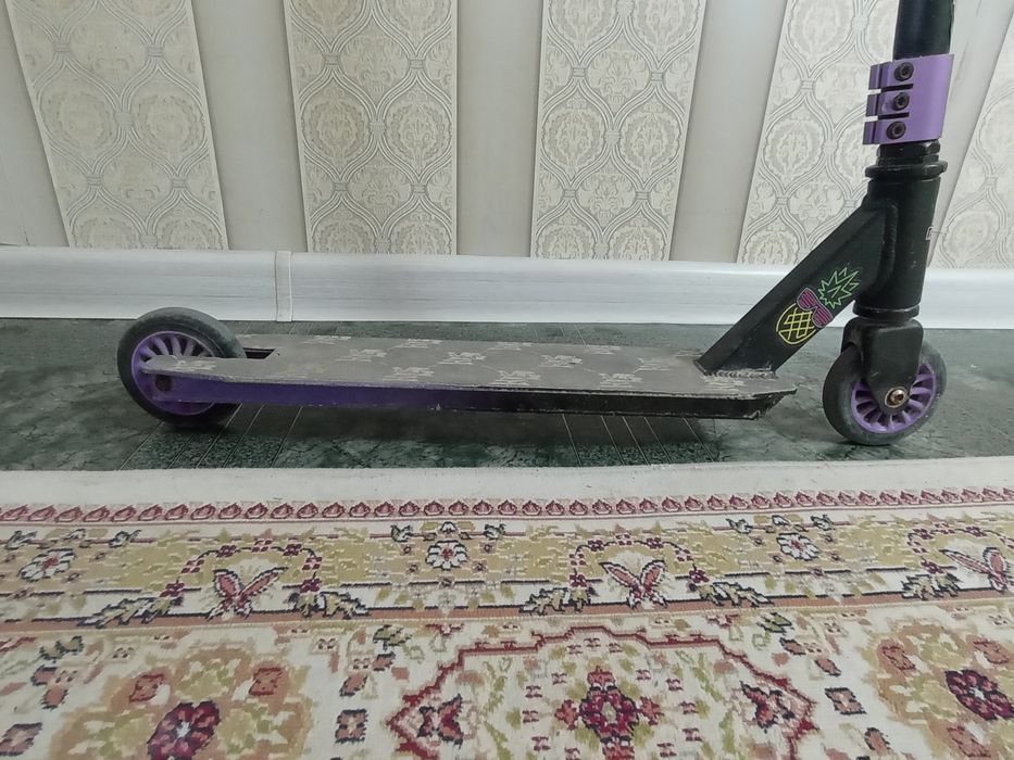 Продаеться Трюковой самокат