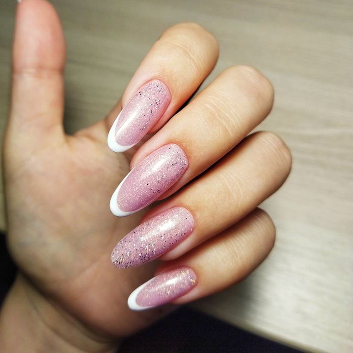 Маникюр, укрепление гелем, наращивание