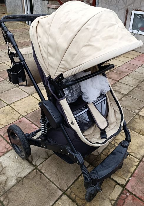 Carucior Coccolle transformabil 3 in 1 cu scoica, landou, pliabil