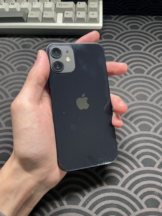 Продам iPhone 12 mini 64gb 76%