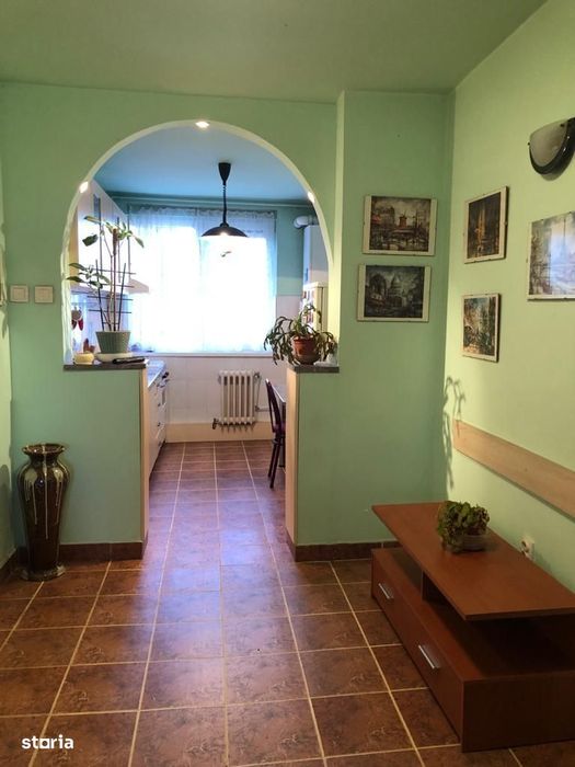 Apartament 3 camere Grigorescu decomandat etaj 2/4 cu parcare