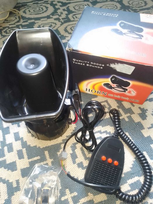 Сирена полицейска с мегафон и микрофон, 3 мелодии - 12V/50W.