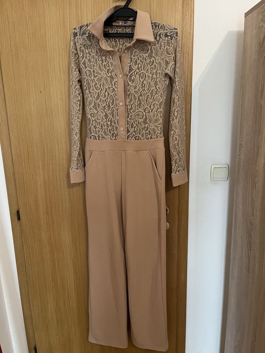 Бежов гащеризон с дантела