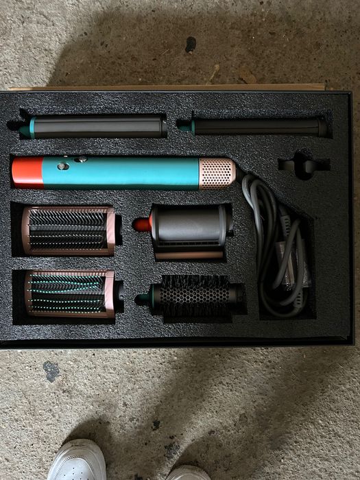 Маша сешуар  за косата