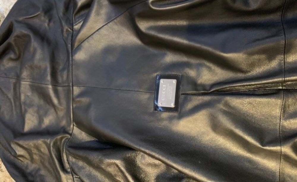 Gucci дамско кожено яке/тип елек ,оригинал