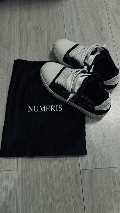 Кроссовки Numeris