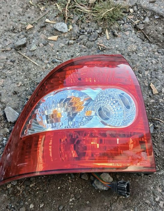 Продам задний плафон от приоры оригинал левая сторона