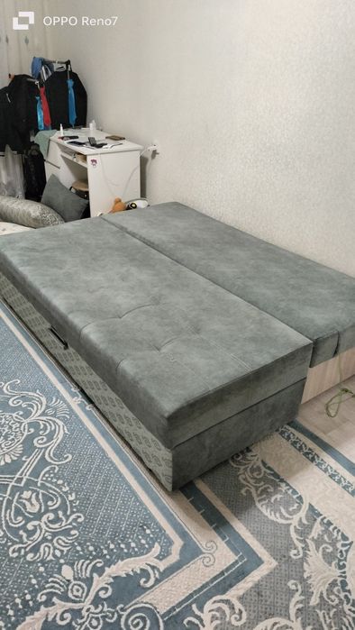 Диван 2 в 1 ом почти новы