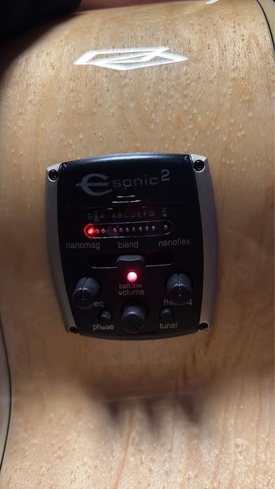 Epiphone EJ-200SCE акустична китара