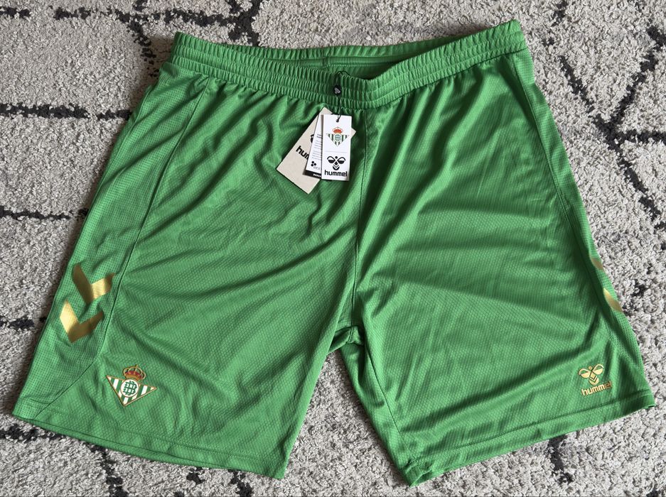 (23.12) Оригинални футболни долнища и шорти