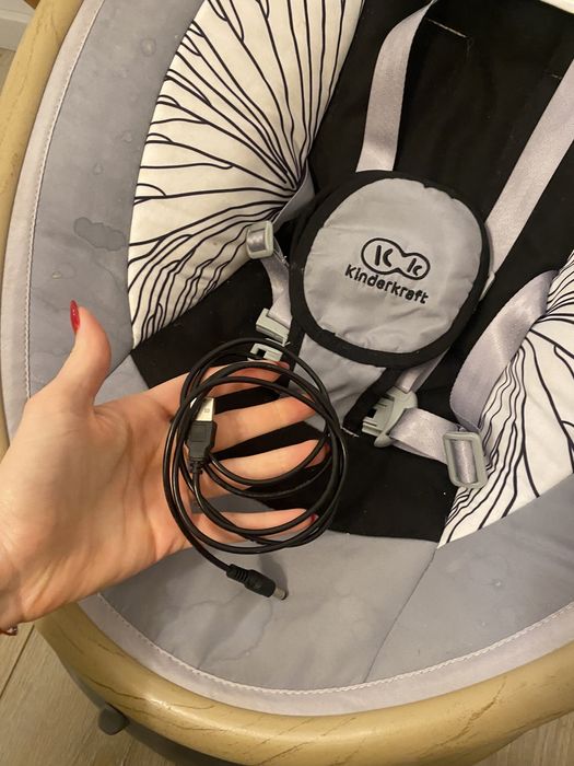 Kinderkraft стол люлка за бебета