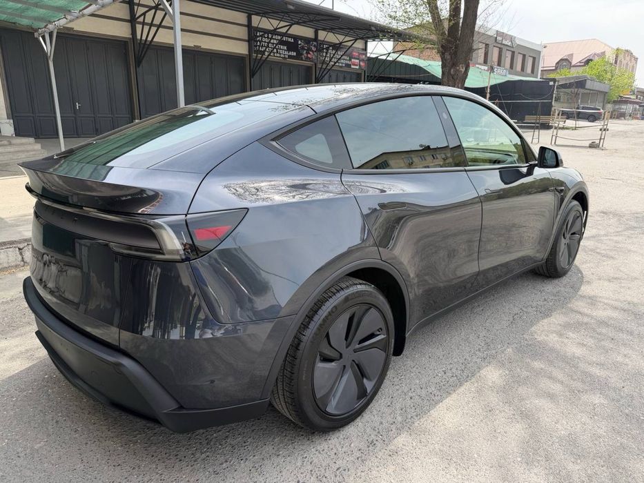 Tesla model Y Juniper