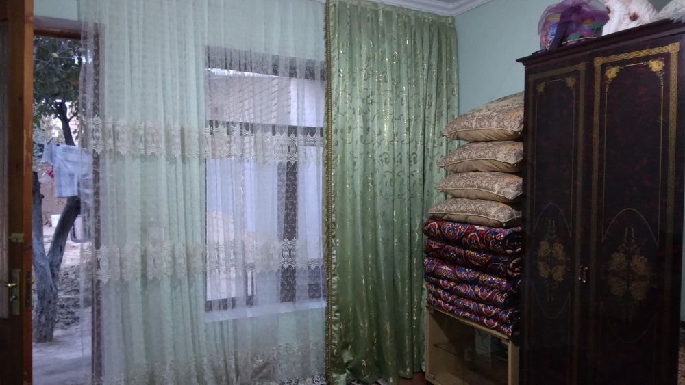 Kókterak qaynamada 4 sotix 6 ta xona 4 tasi bitkan