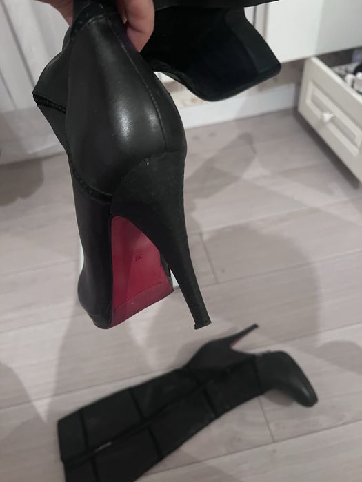 Продам кожаннык сапоги 39 размғр