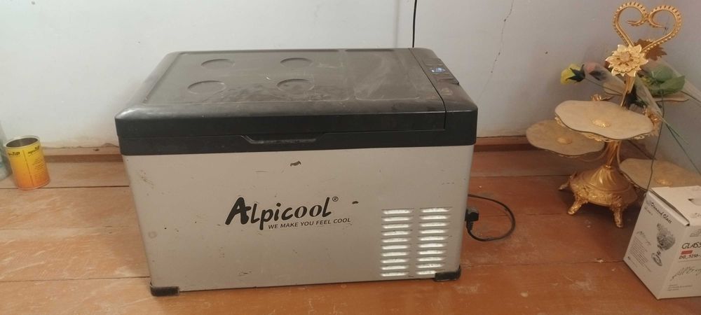 Mashinada 12W da ishlaydi uyda 220W da ishlaydi