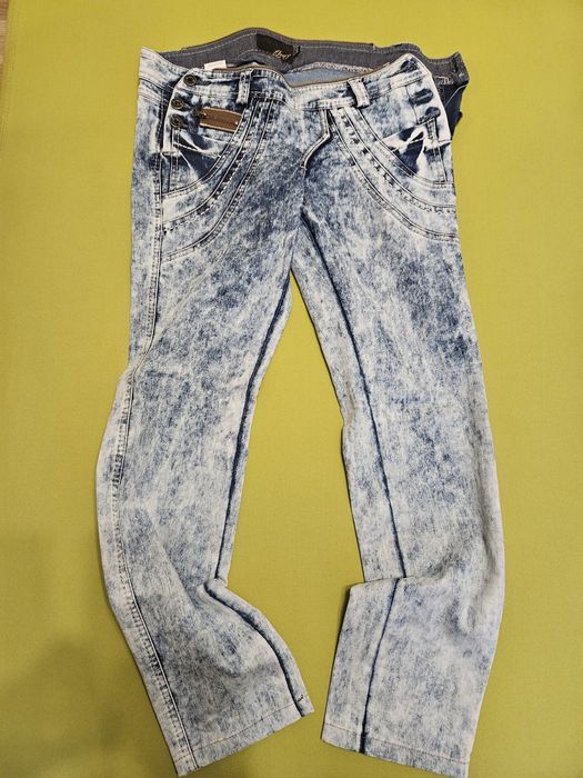 Дамски ластични дънки размер 38