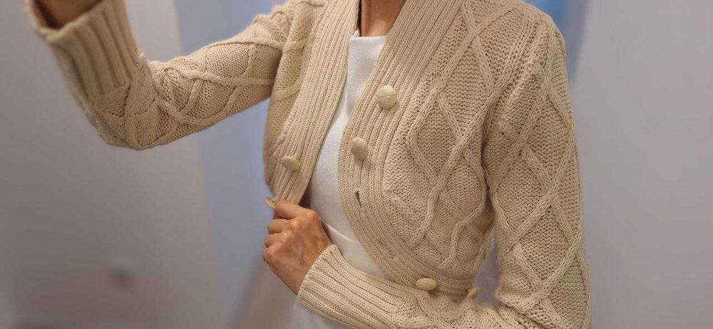 Платье от бренда Зара