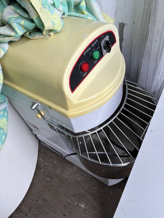 Продам тесто мест