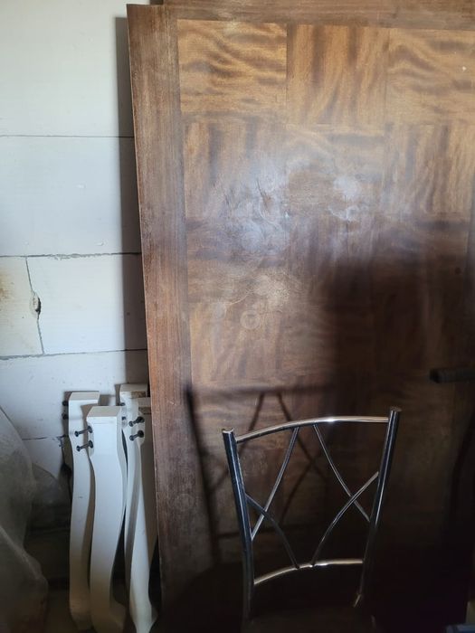 Продам стол деревянный