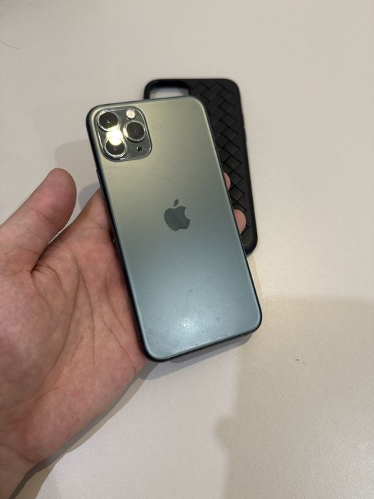 Продам Iphone 11 pro