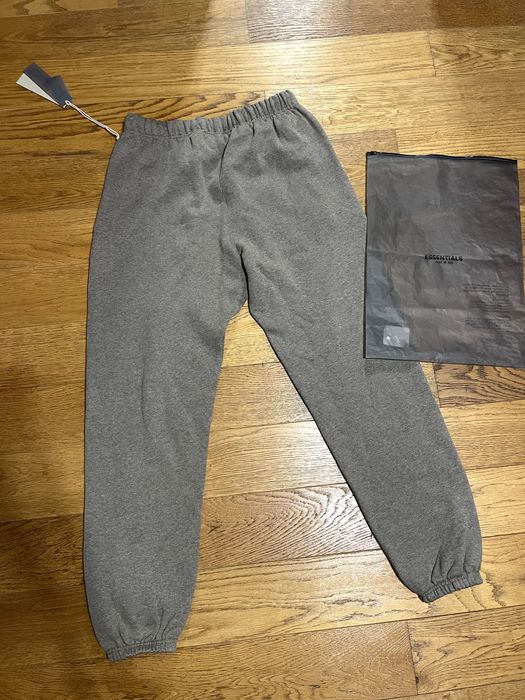 Essentials анцуг размер S