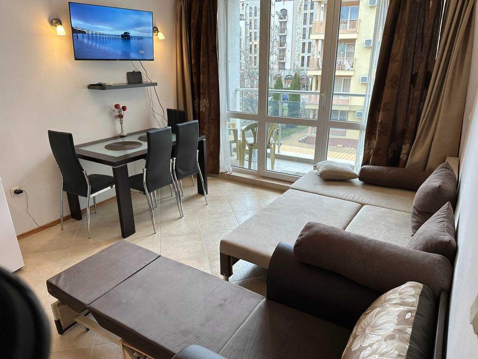 Дава се под наем Двустаен апартамент в к.к. Слънчев бряг - 60 кв.м за 225 € - Снимка #3