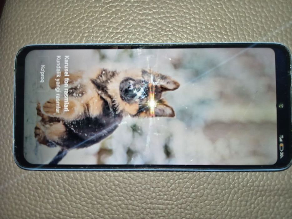 Redmi 12 aybi bo oldi va orqa shishasi singa ishlashi yaxshi xotir 256