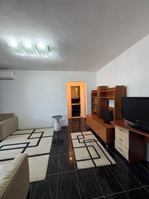 Vand apartament, Baba Novac